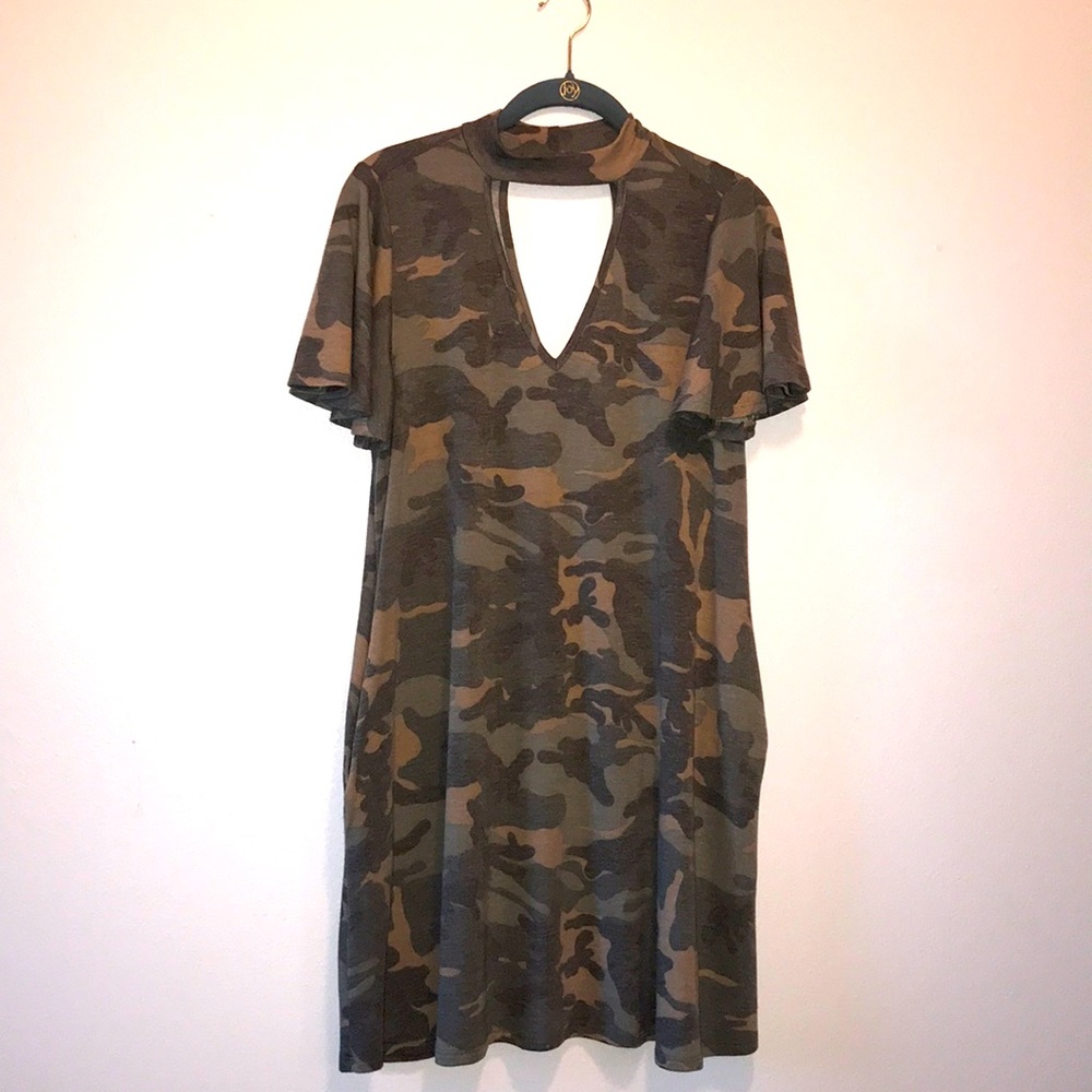 Camo dress with pockets short